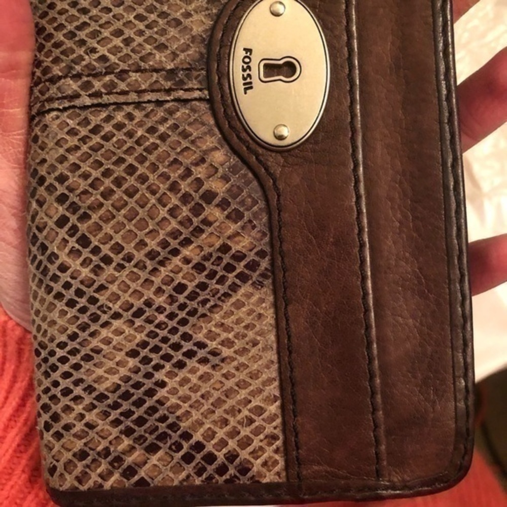 Fossil brown leather and python embossed wallet - image 6